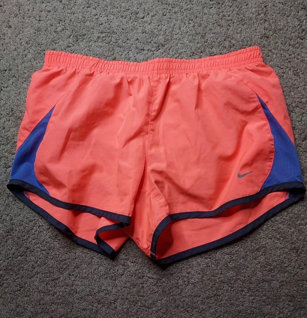 Women’s Size Medium Nike Dri-Fit Tempo Running Shorts Orange & Purple lined